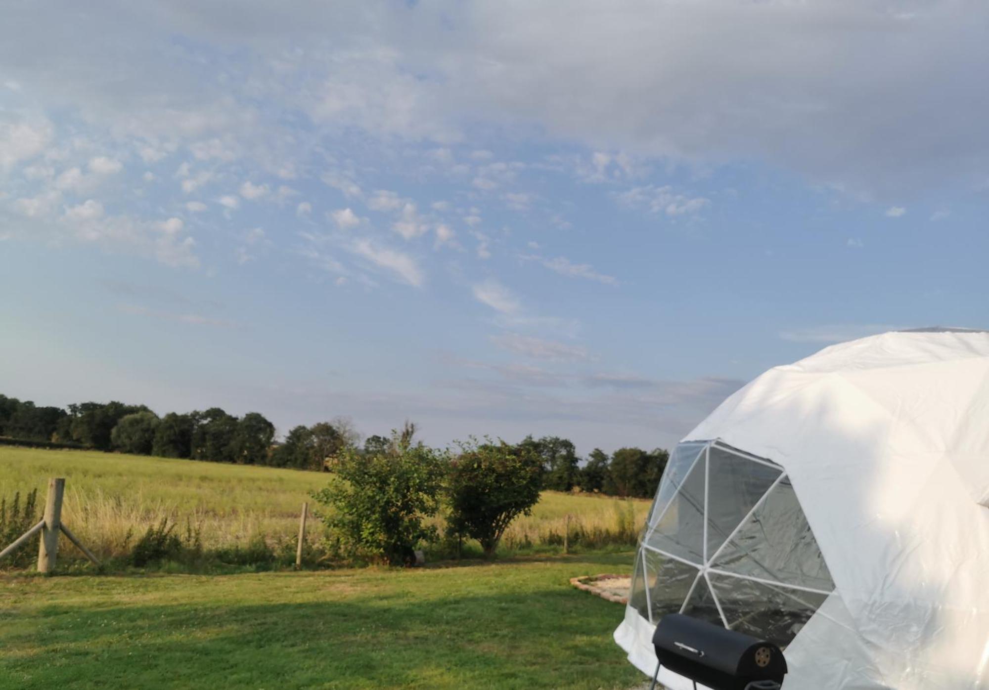 Lincoln Star Dome, Hot Tub, Bbq Leilighet Langworth Eksteriør bilde