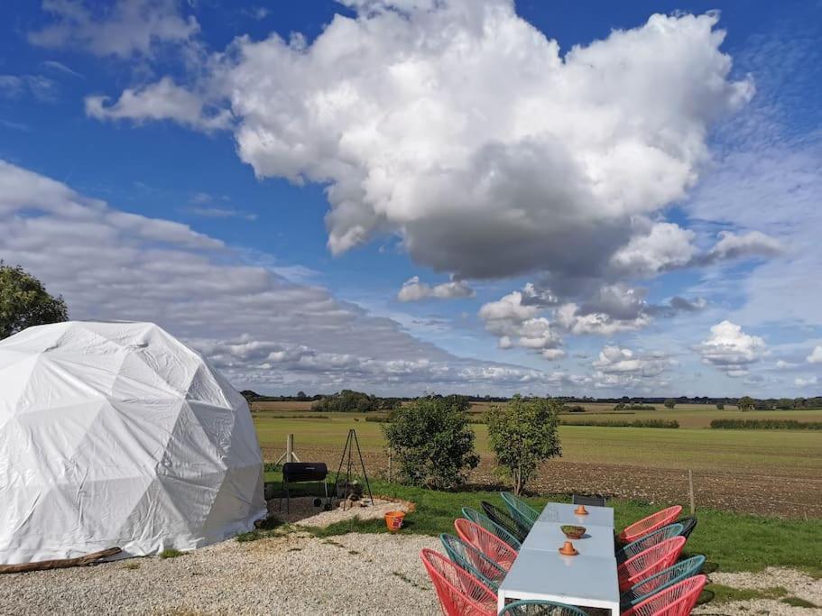 Lincoln Star Dome, Hot Tub, Bbq Leilighet Langworth Eksteriør bilde